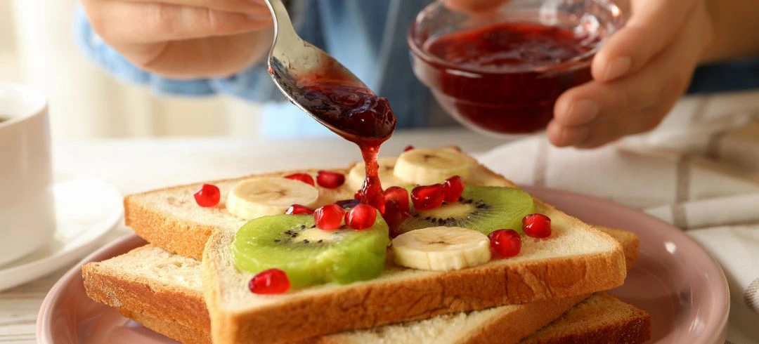 tostada con fruta