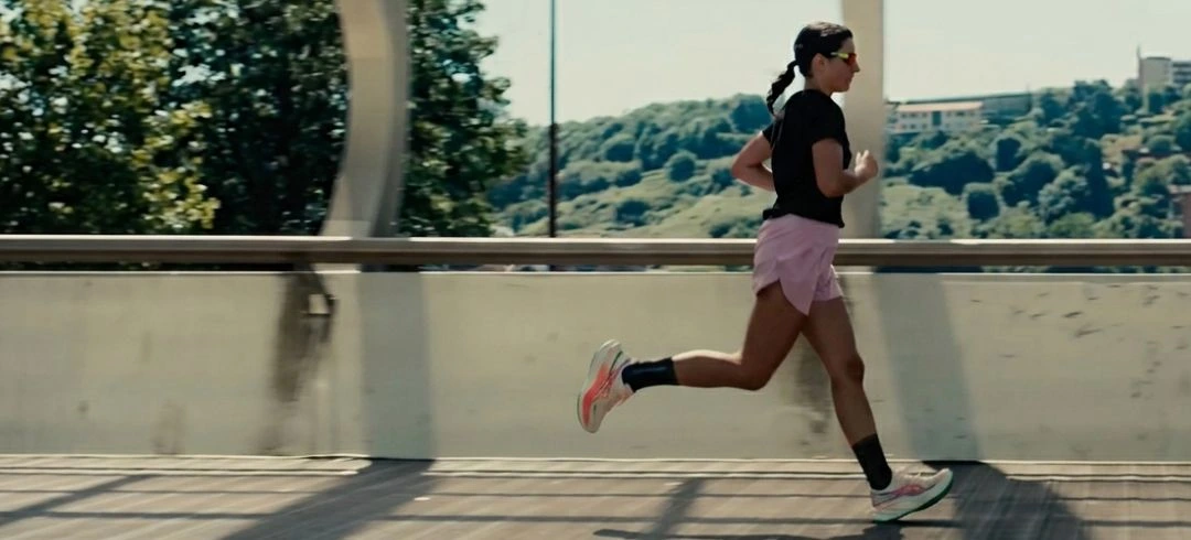 mujer entrenando